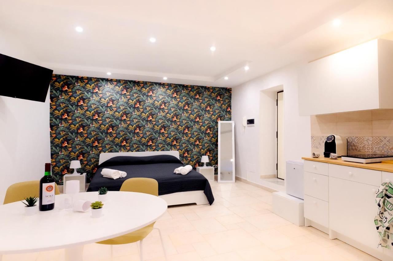 Logico 56 Apartment บารี ภายนอก รูปภาพ